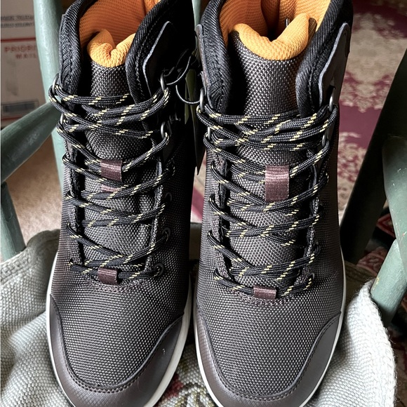 NWT All In Motion Lawson Hybrid Hiker Winter Boots Men’s 7 New - Picture 8 of 10